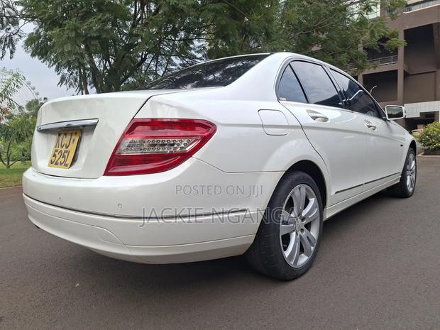 Mercedes-Benz C200 2010 White