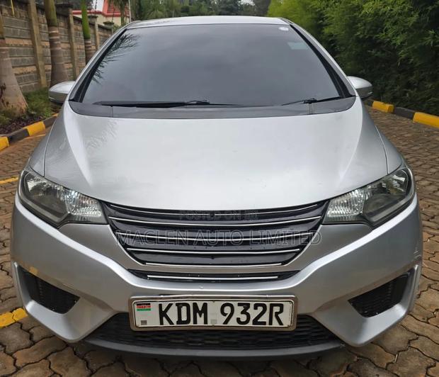 Honda Fit 2016 Silver