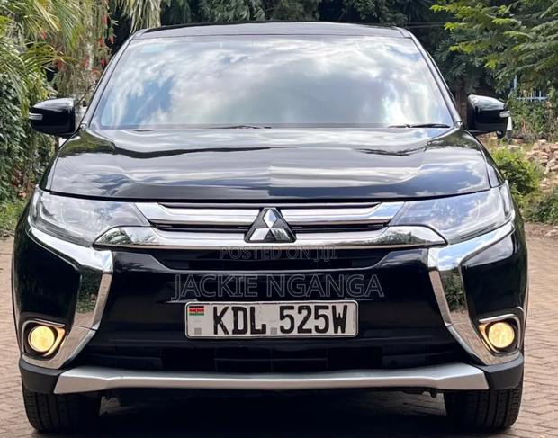 Mitsubishi Outlander 2016 Black