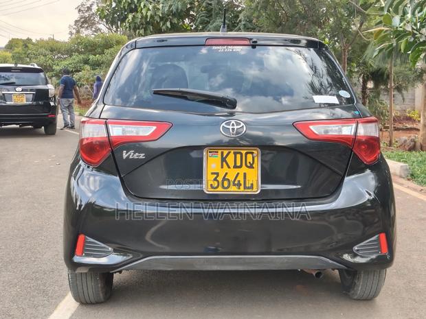 Toyota Vitz 2017 Black