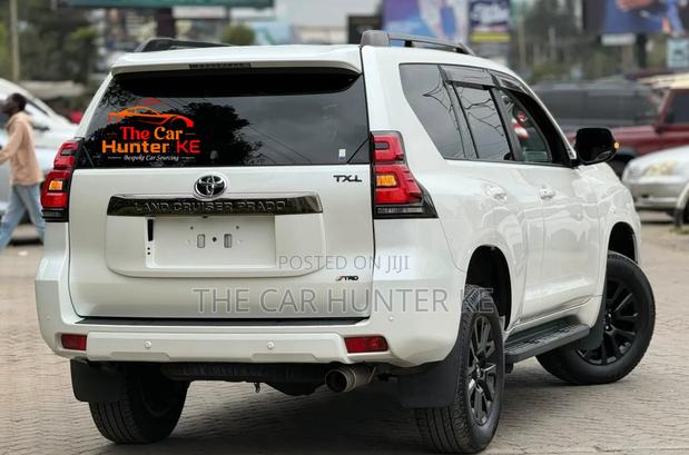 Toyota Land Cruiser Prado 2.7 2021 White