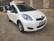 Toyota Vitz 2009 White for sale