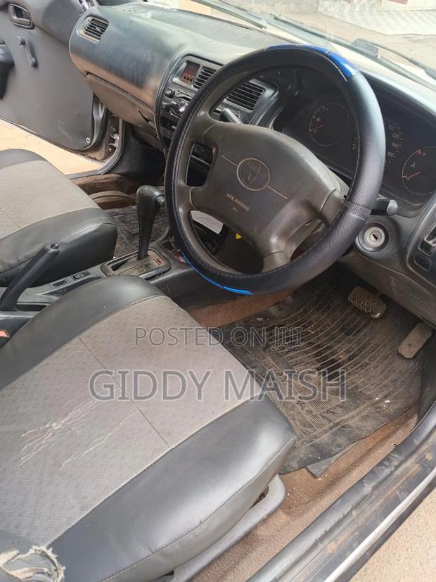 Toyota Corolla 2004 Silver