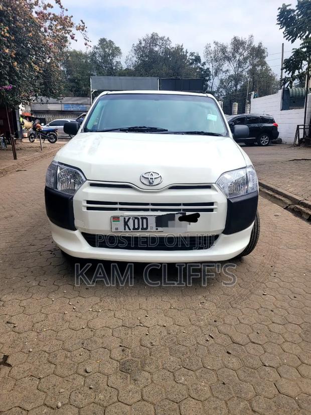 Toyota Probox 2014 Off white