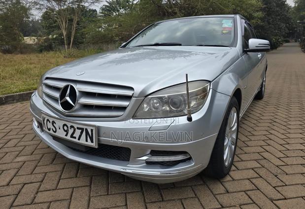 Mercedes-Benz C200 2012 Silver