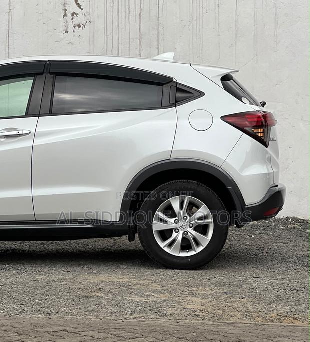Honda Vezel 1.5 Hybrid 2WD 2019 White