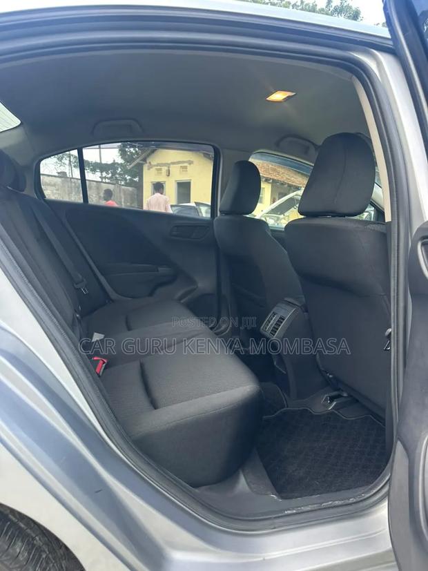 Honda Grace 2019 Silver