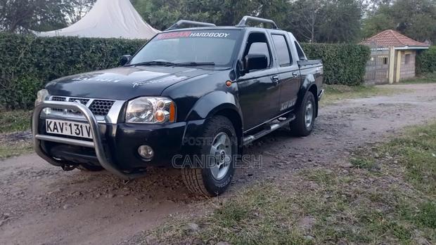 Nissan Hardbody 2000i 2006 Black