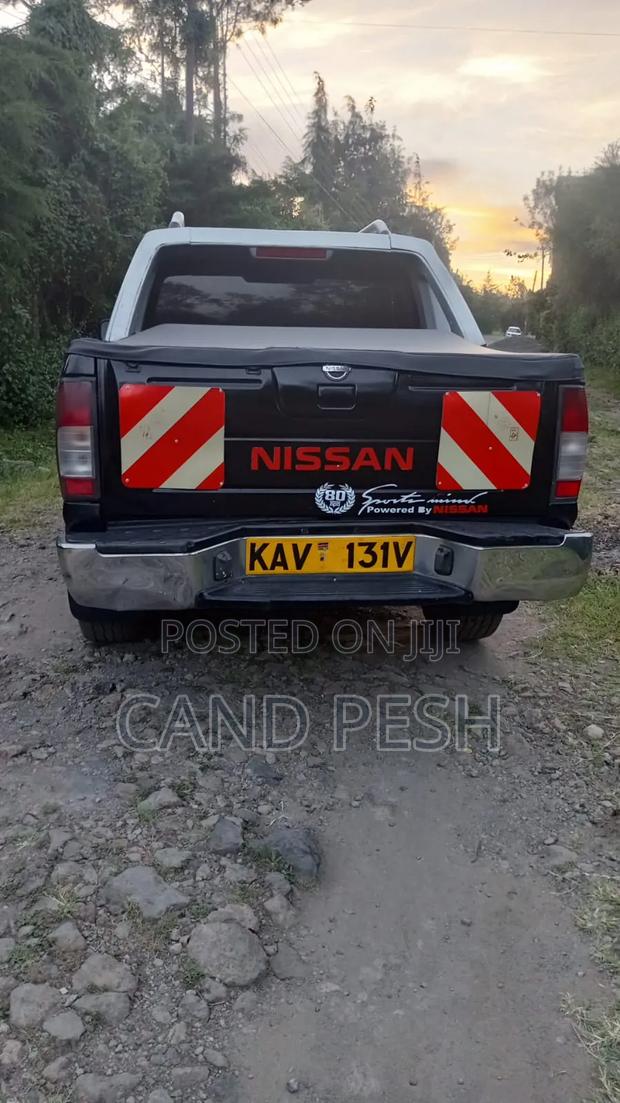 Nissan Hardbody 2000i 2006 Black