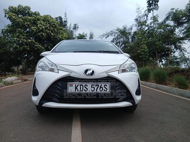 Toyota Vitz 2012 White