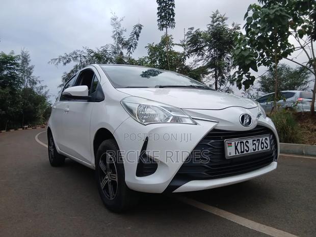 Toyota Vitz 2012 White