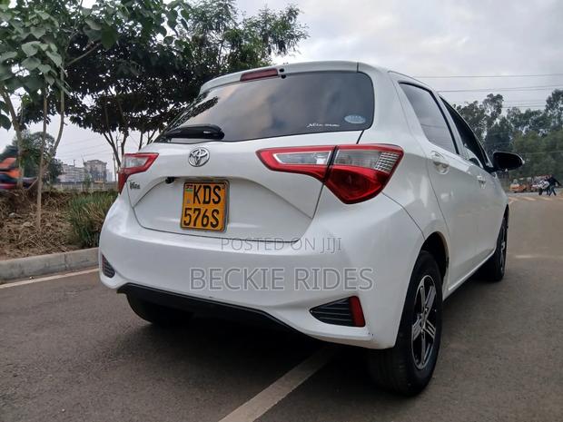Toyota Vitz 2012 White