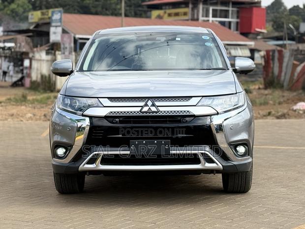 Mitsubishi Outlander ES AWC 2019 Gray
