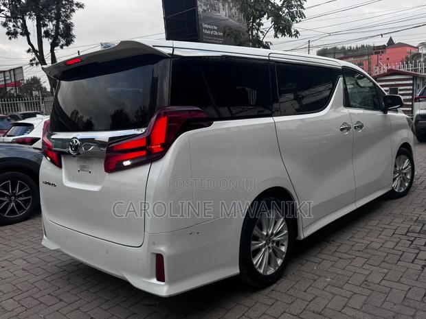 Toyota Alphard 2020 White