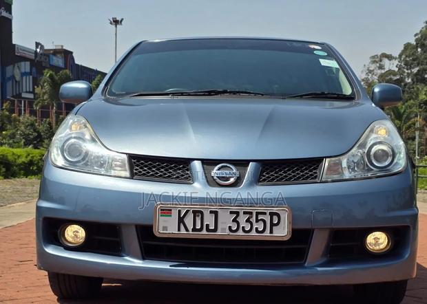 Nissan Wingroad 2015 Blue