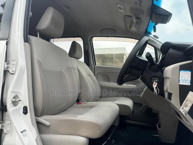 Daihatsu Move 2020 White