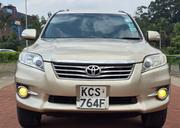 Toyota Vanguard 2011 Gold for sale