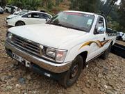 Toyota Hilux 1999 White for sale
