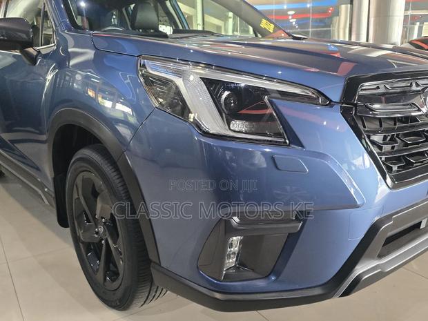 Subaru Forester Touring 2022 Blue