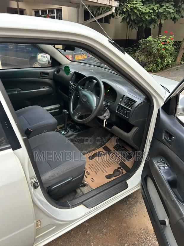 Toyota Probox 2003 White