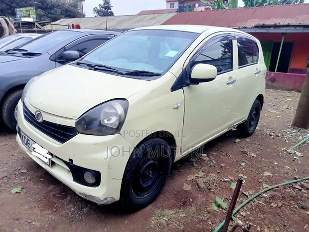 Daihatsu Mira 2013 Yellow