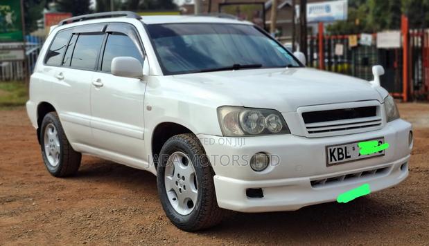Toyota Kluger 2003 White