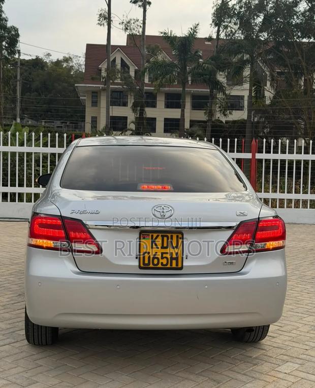 Toyota Premio 1.8 FWD 2020 Silver