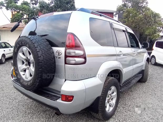 Toyota Land Cruiser Prado 2003 Silver