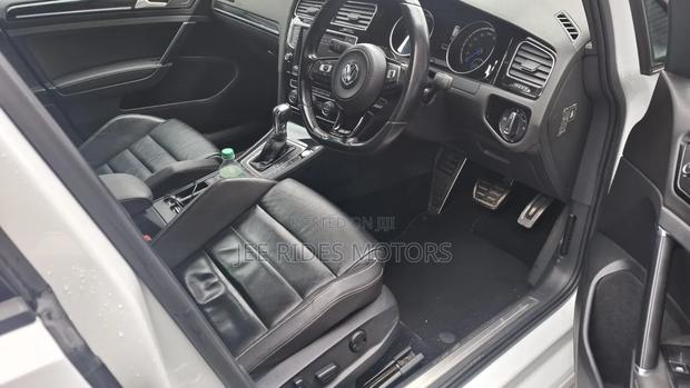 Volkswagen Golf 2019 White