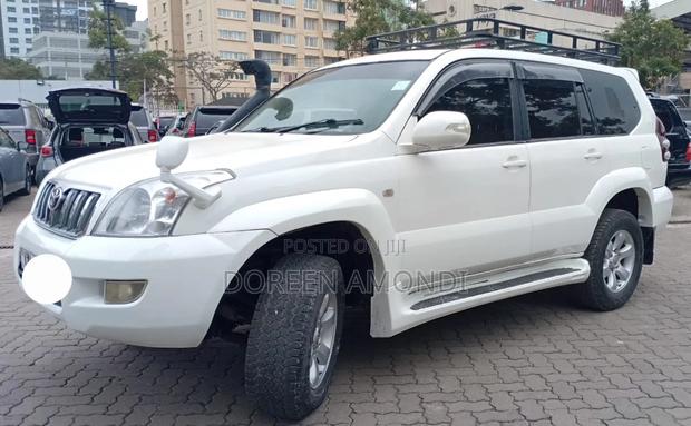 Toyota Land Cruiser Prado 2004 White