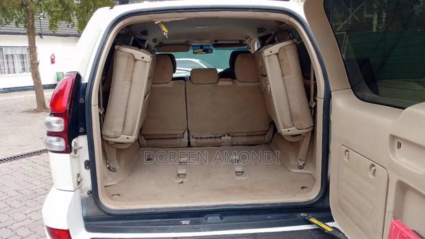 Toyota Land Cruiser Prado 2004 White