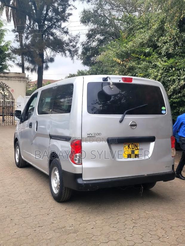 Nissan NV1500 2017 Silver