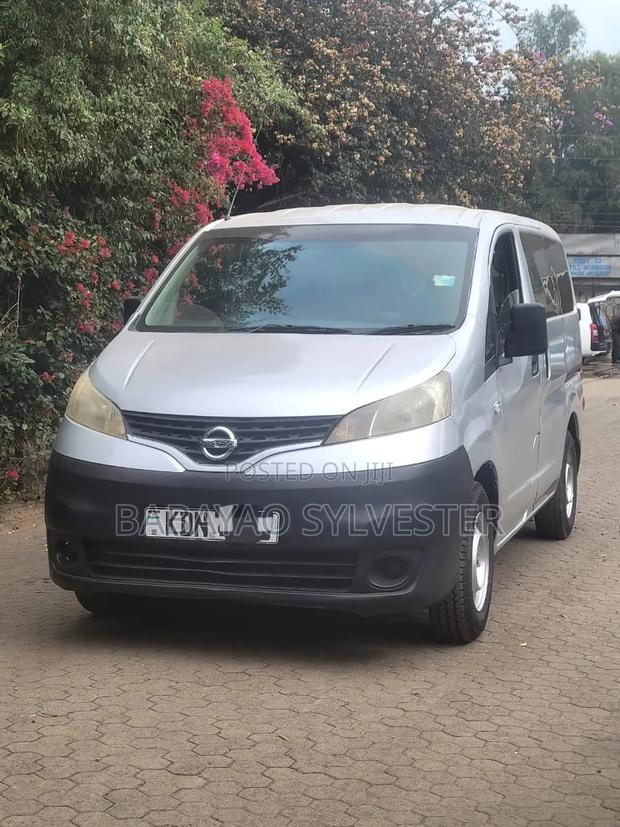 Nissan NV1500 2017 Silver