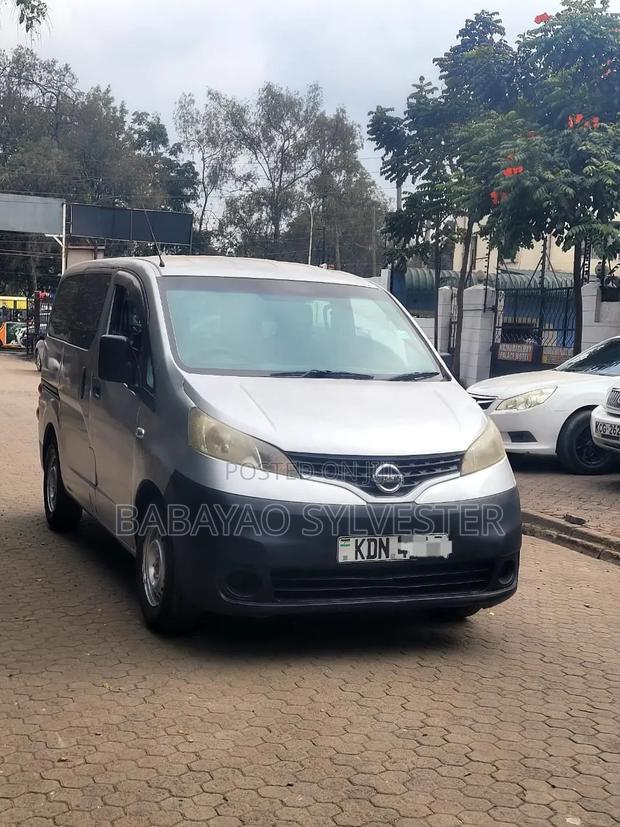 Nissan NV1500 2017 Silver