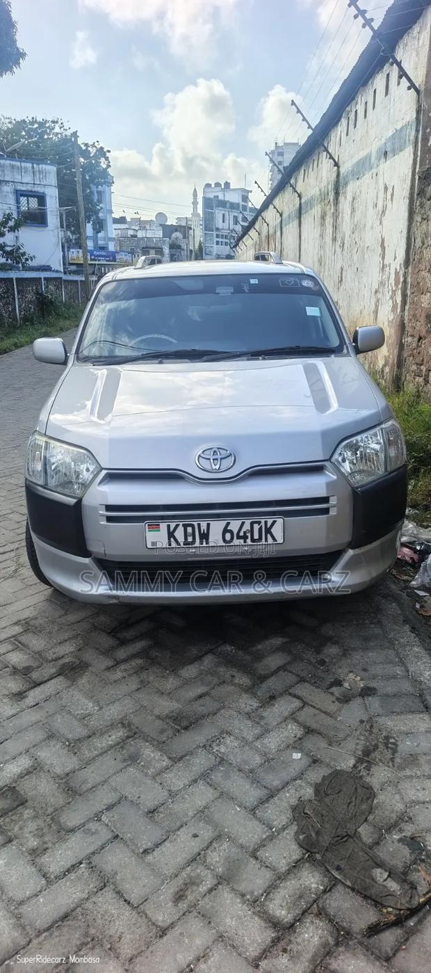 Toyota Probox 2017 Silver