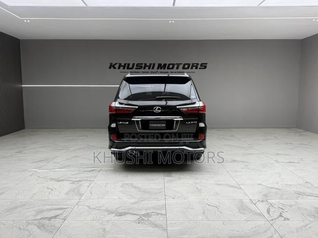 Lexus LX 2019 Black