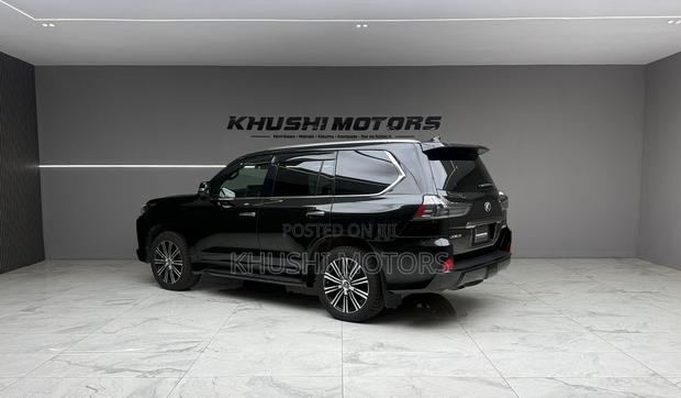 Lexus LX 2020 Black