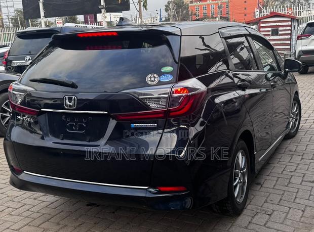 Honda Shuttle 1.5 Hybrid 2WD 2019 Black