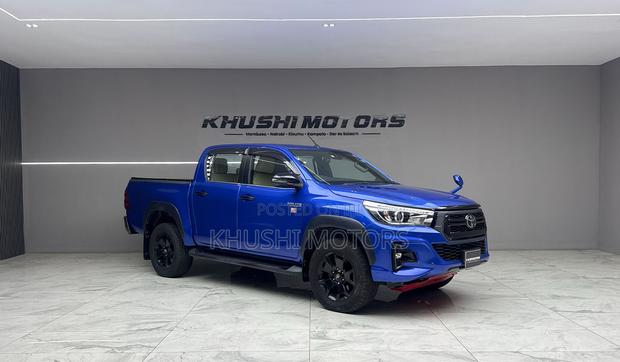 Toyota Hilux 2019 Blue