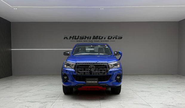 Toyota Hilux 2019 Blue