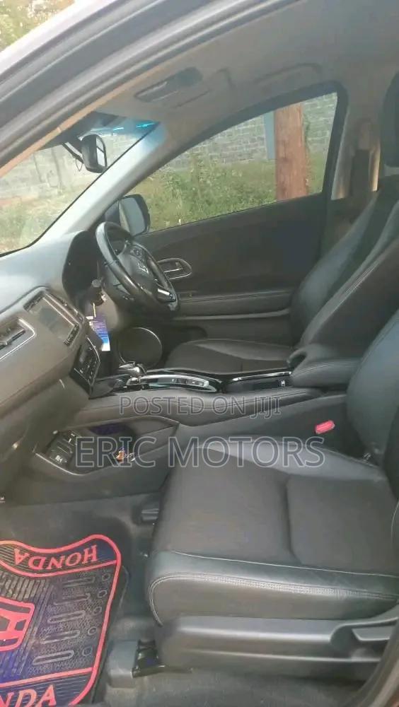 Honda Vezel 2015 Silver