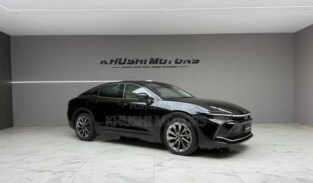 Toyota Crown 2023 Black