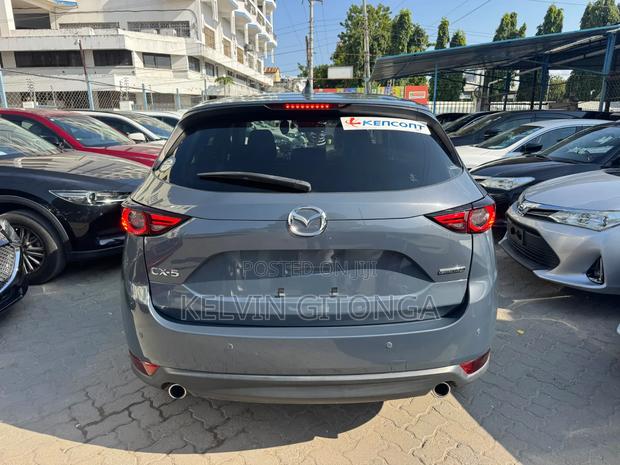 Mazda CX-5 2019 Blue