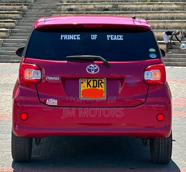 Toyota Passo 2018 Red