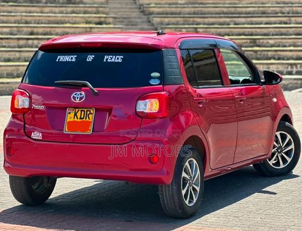 Toyota Passo 2018 Red