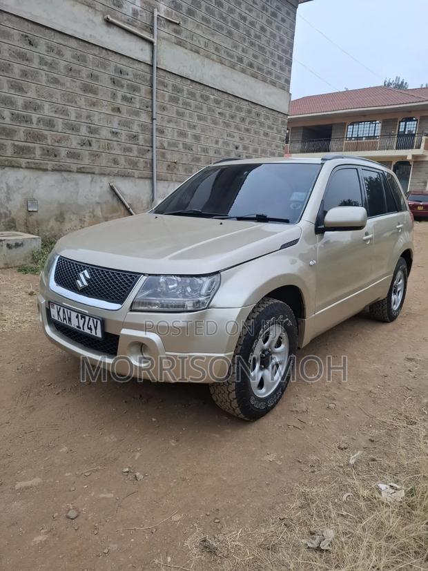 Suzuki Escudo 2008 Beige