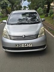 Toyota ISIS 2009 Silver for sale