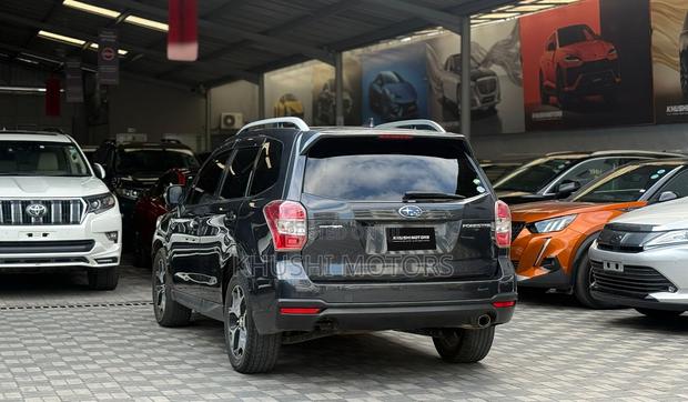 Subaru Forester 2015 Gray
