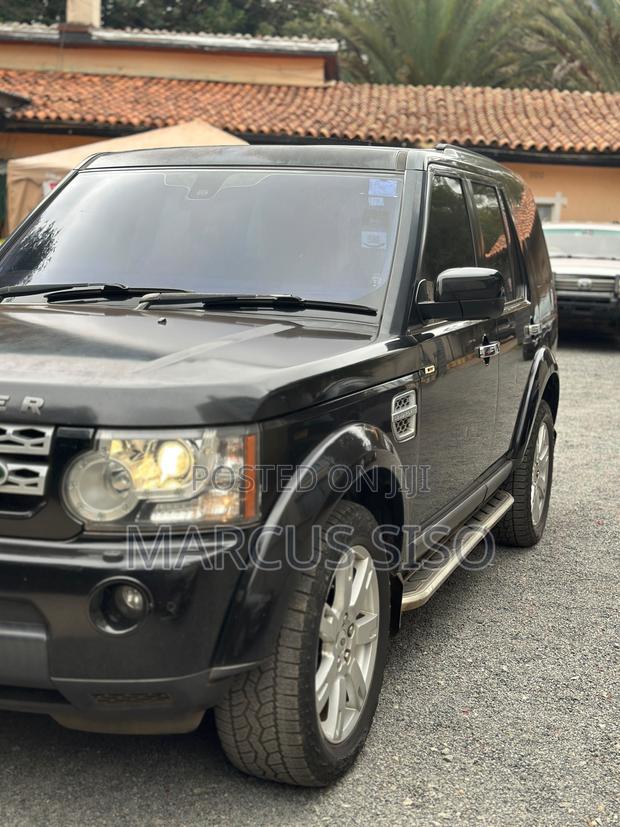Land Rover Discovery 2011 Black