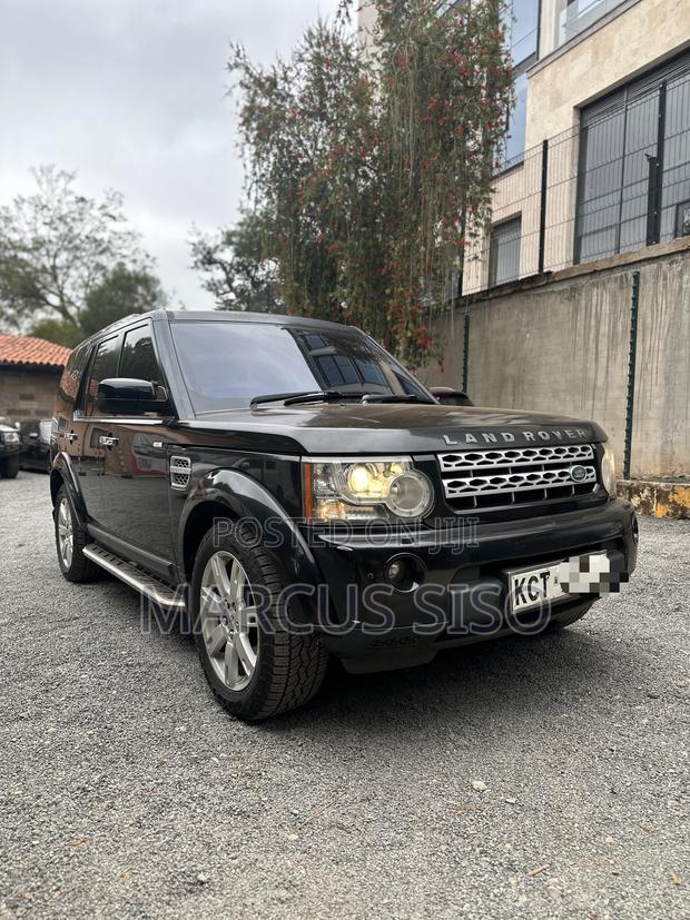 Land Rover Discovery 2011 Black